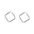 Boucles d'oreille sur Artemare : Cr&eacute;oles en argent carr&eacute;es fantaisies port&eacute;es en diagonale 24mm X 24mm