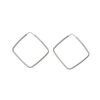Cr&eacute;oles en argent carr&eacute;es fantaisies port&eacute;es en diagonale 45mm X 45mm