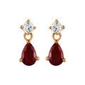 Boucles d'oreille sur Artemare : Boucles d'oreilles pendantes en plaqu&eacute; or collection joaillerie oxyde blanc et goutte en oxyde rouge suspendu et fermoir poussette