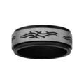 Alliance anti-stress en acier et PVD noir 7mm avec gravure noire motifs tribals Artemare