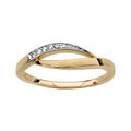 Bague en plaqu&eacute; or brin tournant avec extr&eacute;mit&eacute;s en pointe dont 1 orn&eacute;e d'oxydes blancs Artemare