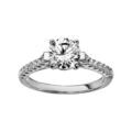 Bague en argent rhodi&eacute; demi rail d'oxydes blancs sertis avec 1 gros oxyde rond blanc sur le dessus et &eacute;l&eacute;ments lisses sur les c&ocirc;t&eacute;s