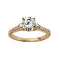 Bague en plaqu&eacute; or demi rail d'oxydes blancs sertis avec 1 gros oxyde rond blanc sur le dessus et &eacute;l&eacute;ments lisses sur les c&ocirc;t&eacute;s Artemare