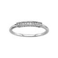 Bagues sur Artemare : Bague en argent rhodi&eacute; anneau lisse orn&eacute; d'1 demi rail d'oxydes blancs sertis sur le dessus