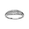 Bague en argent rhodi&eacute; &eacute;vas&eacute;e sur le dessus et pav&eacute;e d'oxydes blancs sertis