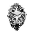 Chevali&egrave;re en acier patin&eacute; t&ecirc;te de lion avec plume Artemare