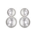 Boucles d'oreille en argent rhodi&eacute; 2 perles d'eau douce (7mm et 9mm) et fermoir tige