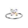 Bague en argent rhodi&eacute; en forme de fleur de verre opaque pastel