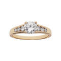 Bagues sur Artemare : Bague en plaqu&eacute; or grande taille rail pierres blanches et pierre centrale 4 griffes