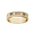 Alliance en vermeil diamant&eacute;e sur le bord avec longues striures largeur 5mm Artemare