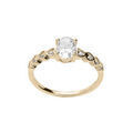 Bague en plaqu&eacute; or solitaire avec oxydes blancs ovale sertis griffes Artemare