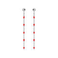 Boucles d'oreille en argent rhodi&eacute; cha&icirc;nette avec perles rouges et fermoir poussette