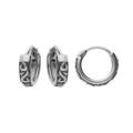 Boucles d'oreille sur Artemare : Cr&eacute;oles en acier patin&eacute; balinaise motifs arc