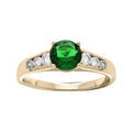 Bague en plaqu&eacute; or avec oxyde vert et oxydes blancs sertis en cascade Artemare