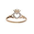 Bague en plaqu&eacute; or symbole Claddagh d'Irlande (amitie, amour, loyaut&eacute;) 2 mains avec 1 coeur et oxydes blancs sertis Artemare