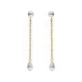 Boucles d'oreille sur Artemare : Boucles d'oreille tige acier et PVD jaune pendante avec perles de culture d'eau douce