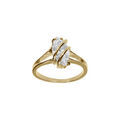 Bague en plaqu&eacute; or forme navette ovale oxyde blanc