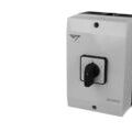 Commandes sur Seyssins : IMO Inverseur de source monophas&eacute; / triphas&eacute; 40A IP65 en boitier