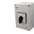 Commandes sur Seyssins : IMO Inverseur de source monophas&eacute; / triphas&eacute; 63A IP65 en boitier