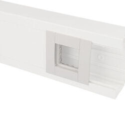 Adaptateur Quadro 45 pour goulotte Efapel 90 et 110 x 50 mm