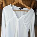Chemise Galeries Lafayette Chemisier blanc col V, bordure Noire