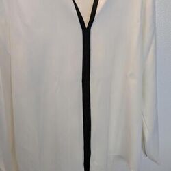 Chemise Galeries Lafayette Chemisier blanc et noir