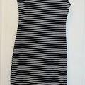 Robes sur Grenoble : Robe courte Zara Robe ray&eacute; Zara Bleu