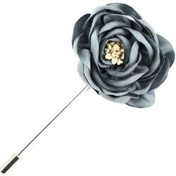 Broches Cravate Avenue Signature Boutonni&egrave;re Pivoines Gris