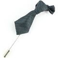 Broches Cravate Avenue Signature Boutonni&egrave;re mini cravate stripe Gris Grenoble