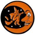 Broches Clj Charles Le Jeune Pin's Halloween, Lune et sorci&egrave;re sur son balai Orange Grenoble