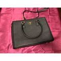 Sac &agrave; main Prada Prada Galleria Crossbody Large Black Leather Noir