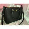 Sacs &agrave; mains sur Grenoble : Sac &agrave; main Prada Prada Galleria Crossbody Large Black Leather Noir