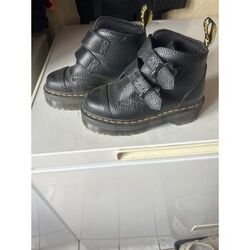 Boots Dr. Martens Boots Dr martens