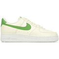 Baskets femme sur Grenoble : Baskets Nike Air Force 1 '07 Nn