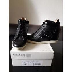 Baskets montantes Geox Basket compens&eacute;e noir GEOX Noir