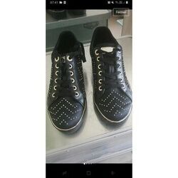 Baskets basses Guess Baskets noir
