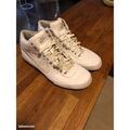 Baskets montantes Nike Baskets cuir NIKE taille 45 presque jamais port&eacute;es Blanc