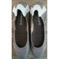 Ballerines Caf&eacute; Noir Ballerines en cuir beige et blanc Caf&eacute; Noir