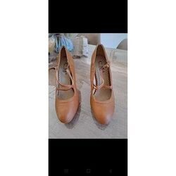 Chaussures escarpins Cm Paris Escarpins marron
