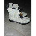 Sports d'hiver sur Grenoble : Boots Dr. Martens Dr Martens perles