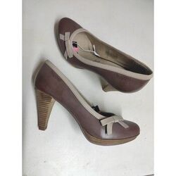 Chaussures escarpins Bugatti Escarpins cuir