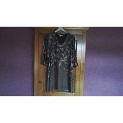 Robe courte La F&eacute;e Marabout&eacute;e Robe hiver Vert