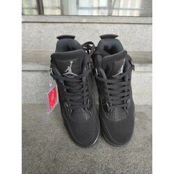 Chaussures Nike Jordan 4