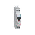 Disjoncteur modulaire phase neutre Legrand DX� 32A courbe C