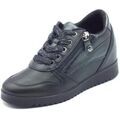 Baskets femme sur Grenoble : Baskets Enval 6771100 Nappa
