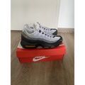 Baskets basses Nike Basket Nike air max