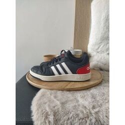 Baskets basses adidas Basket adidas taille 38,5