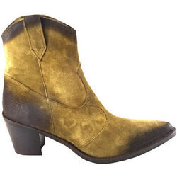 Boots Emanuele Crasto 5023