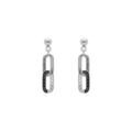 Boucles d'oreille tige en argent rhodi&eacute; pendante 2 rectangles entrelac&eacute;s un lisse et un avec oxydes blancs et noirs sertis Artemare