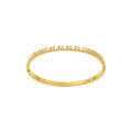 Bracelets sur Artemare : Bracelet en acier dor&eacute; rigide articul&eacute;e avec oxydes blancs sertis 63x47mm